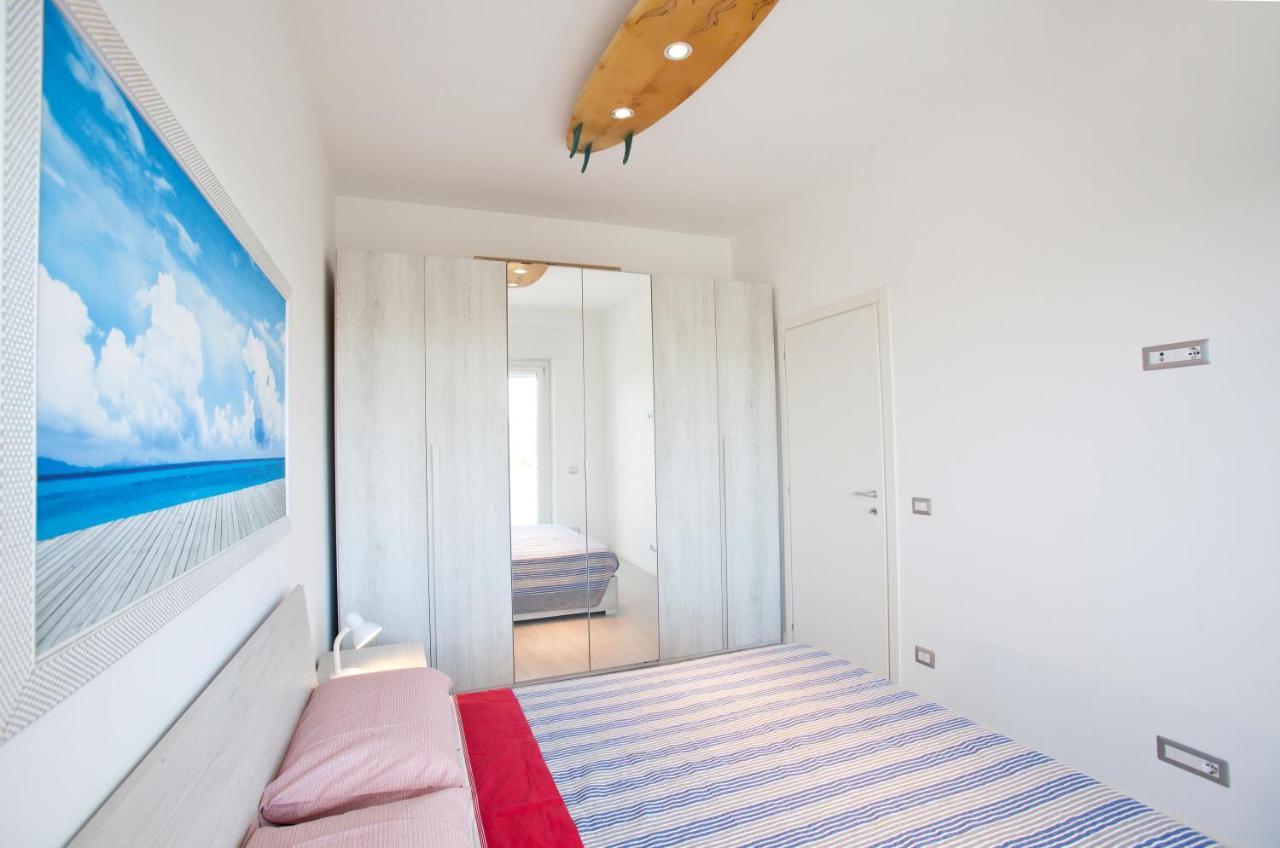 Surf And Windsurfer House Anzio Apartment Bagian luar foto