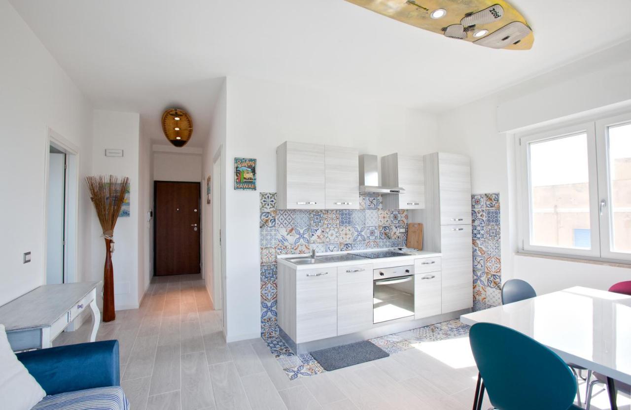 Surf And Windsurfer House Anzio Apartment Bagian luar foto