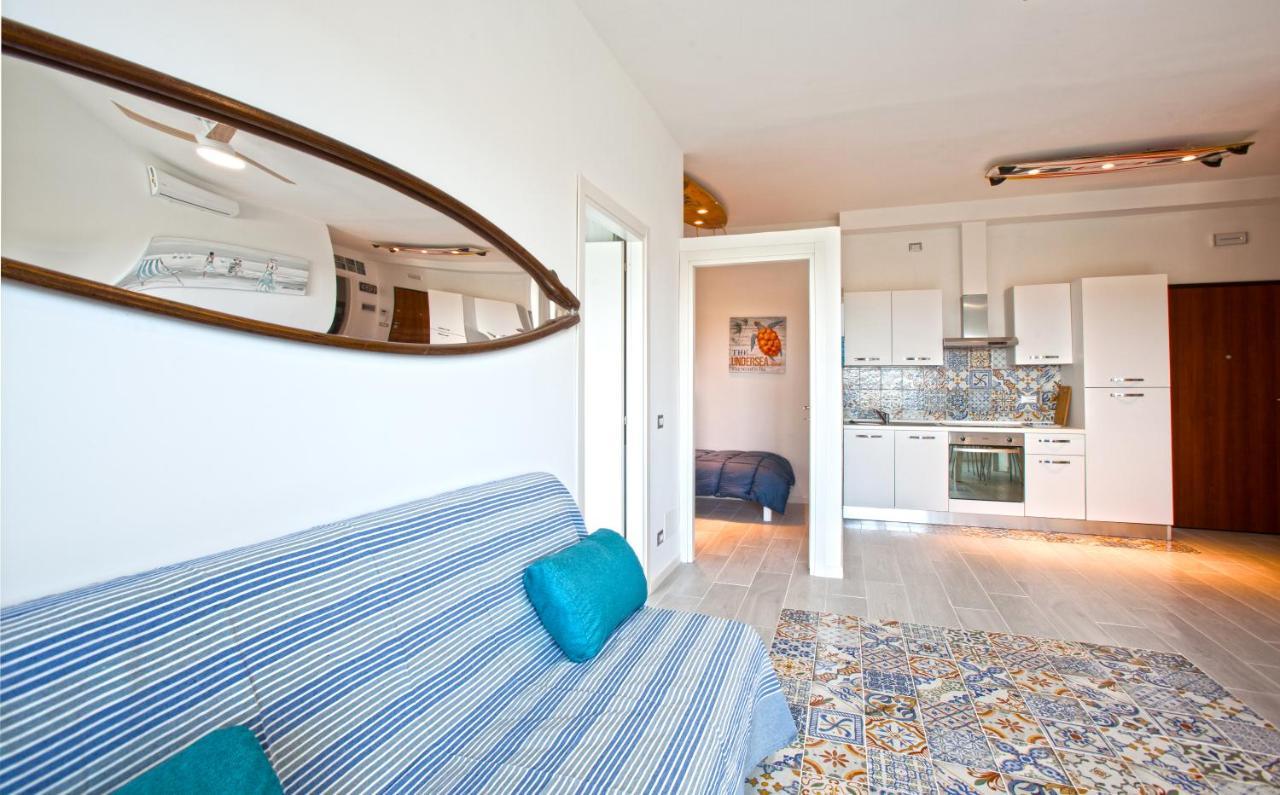 Surf And Windsurfer House Anzio Apartment Bagian luar foto